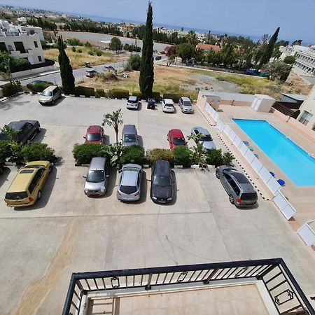 Stunning Views' Apartment With Pool بافوس المظهر الخارجي الصورة