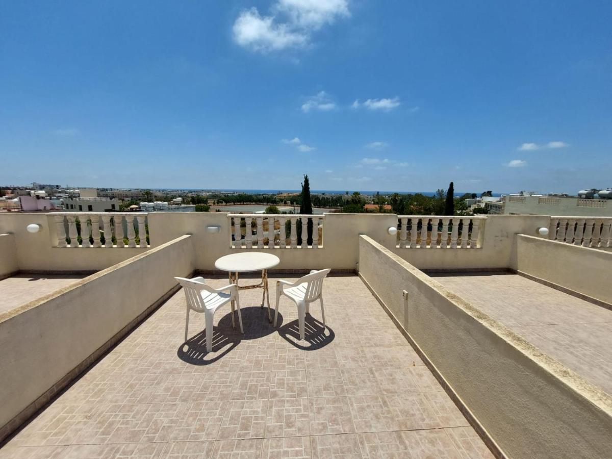 Stunning Views' Apartment With Pool بافوس المظهر الخارجي الصورة