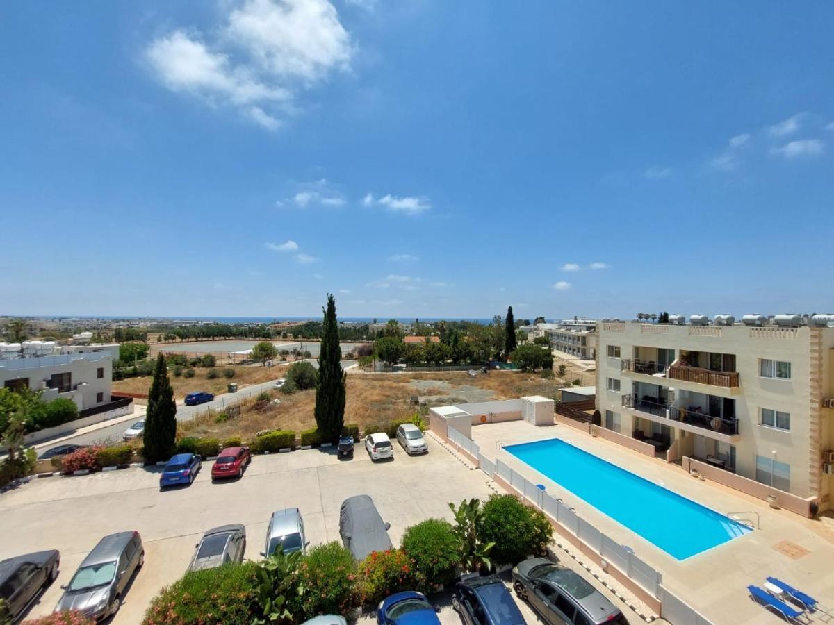Stunning Views' Apartment With Pool بافوس المظهر الخارجي الصورة